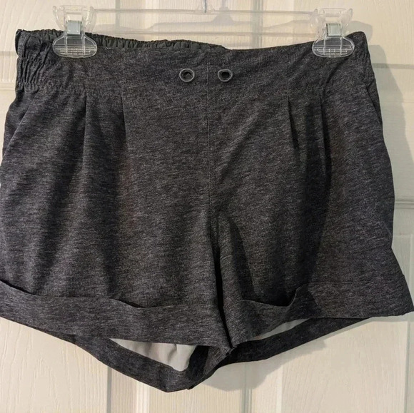 Lululemon Spring Break Away Short II‎ - size 4 Heather Lux Gray - Picture 5 of 7
